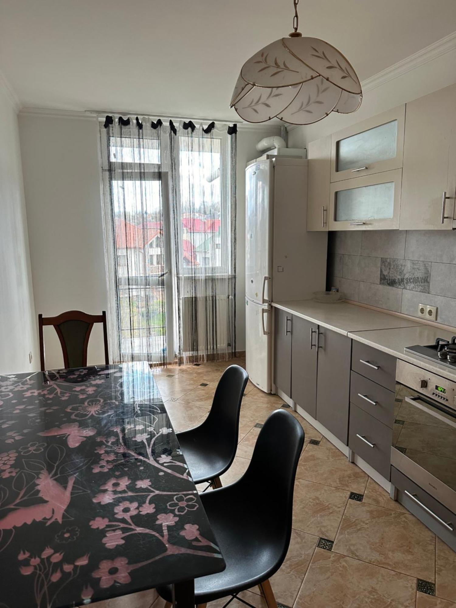 Апартаменти Біля Автовокзалу Ternopil Exterior photo